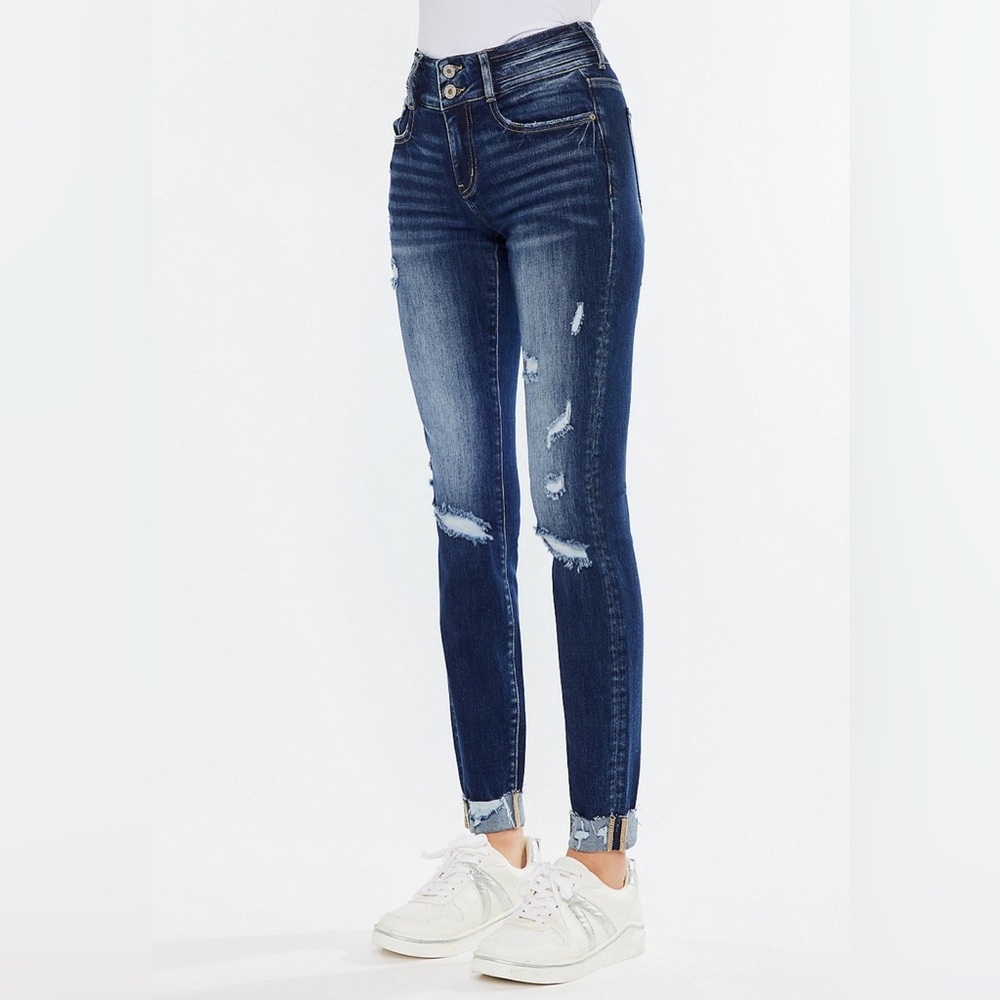 KanCan™ Curvy Mid Rise Ripped Cuffed Hem Skinny Jean